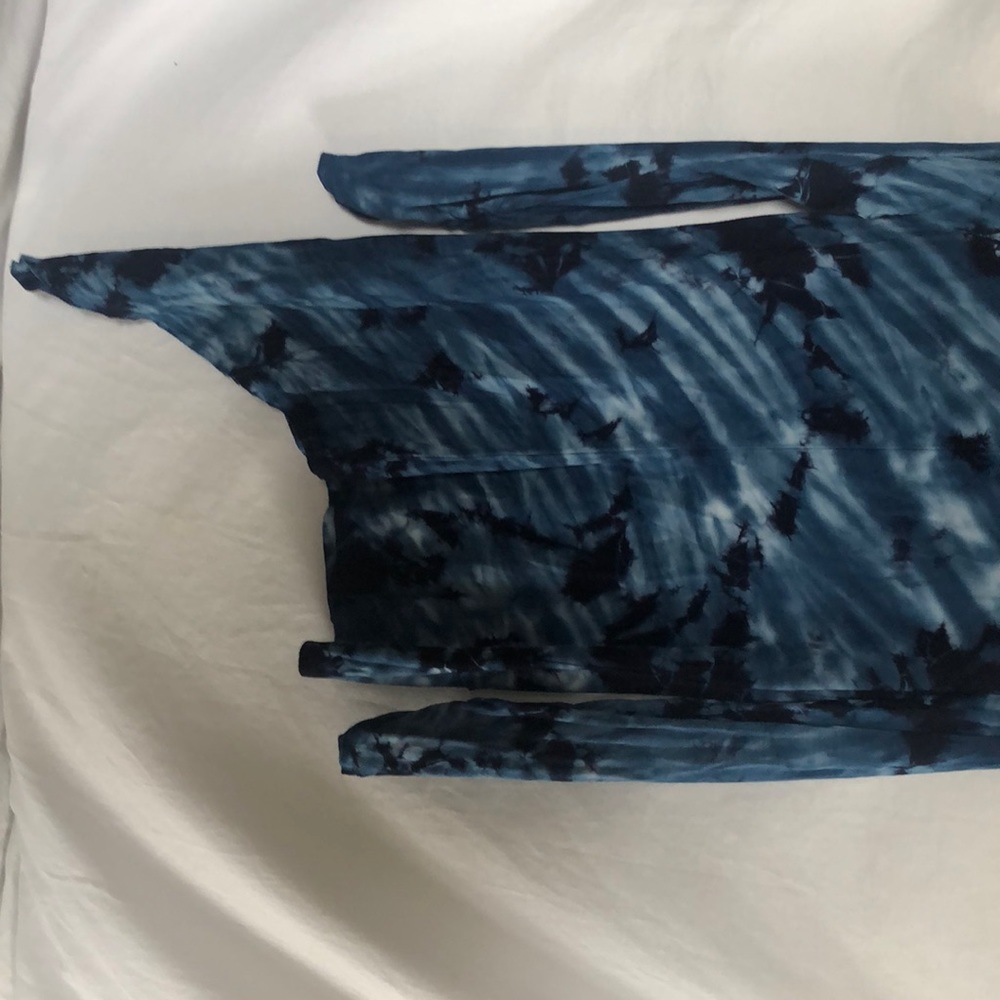 Top - Picture 3 of 3